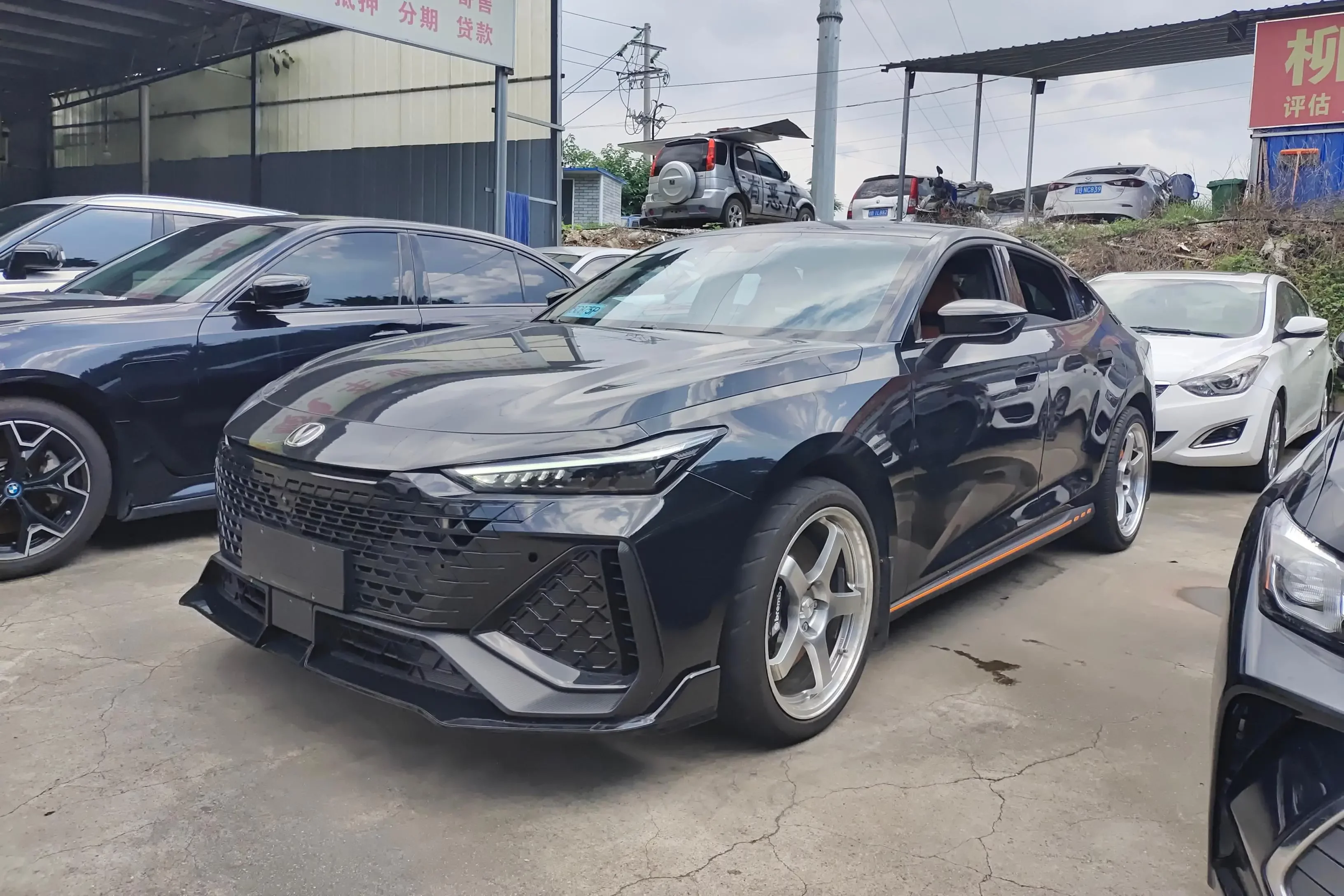 Changan UNI-V  из Китая
