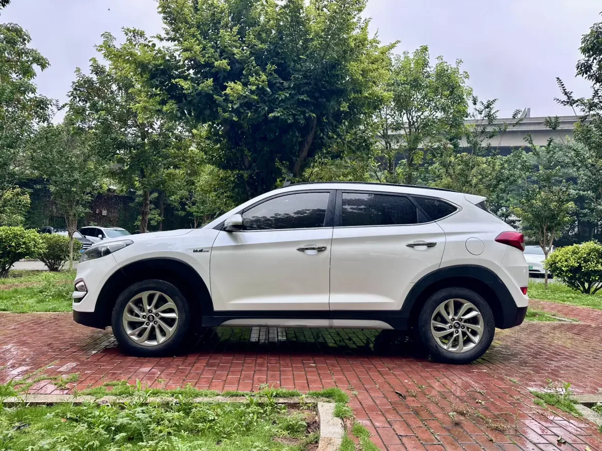 Hyundai Tucson L