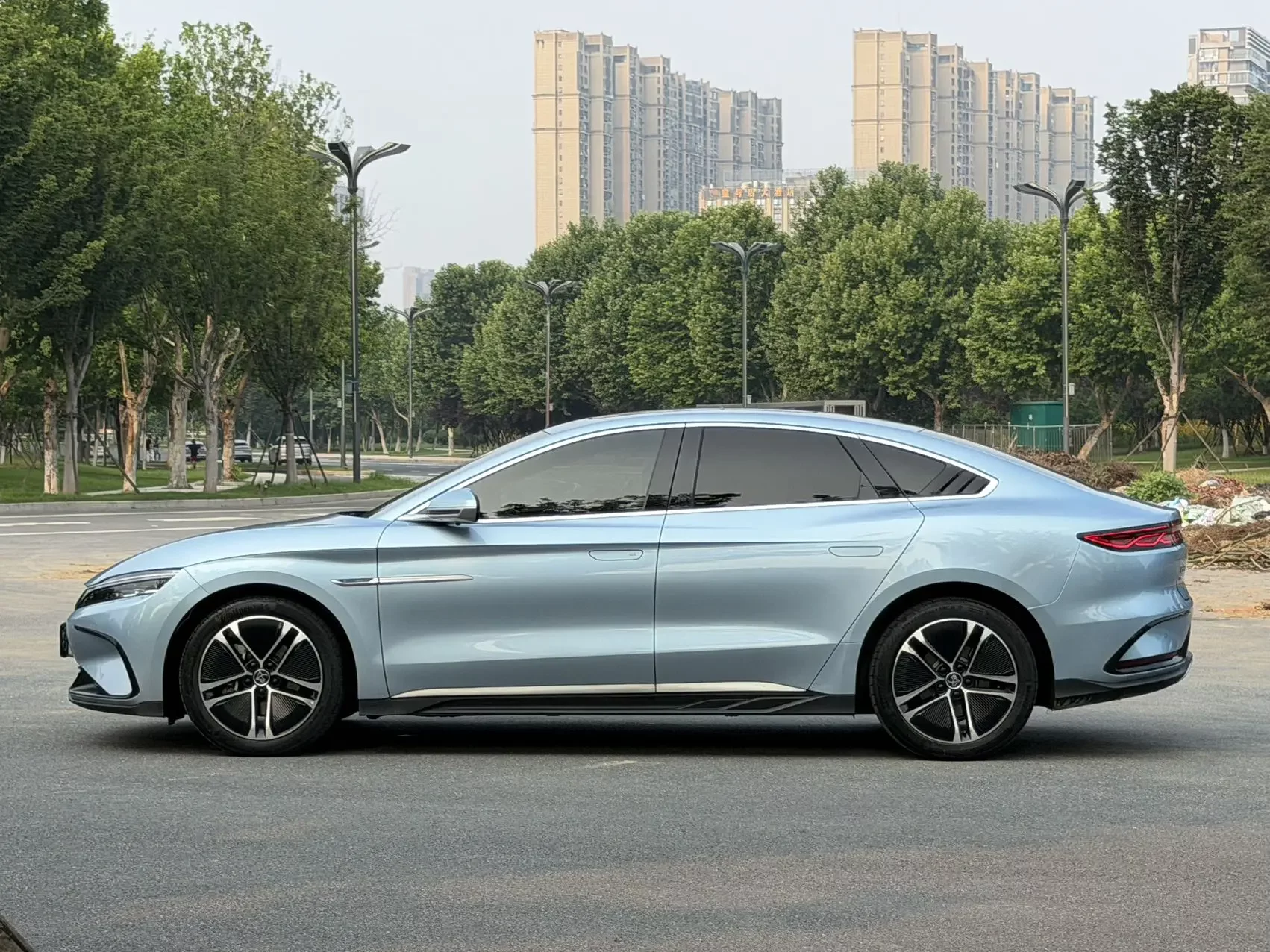BYD Han EV