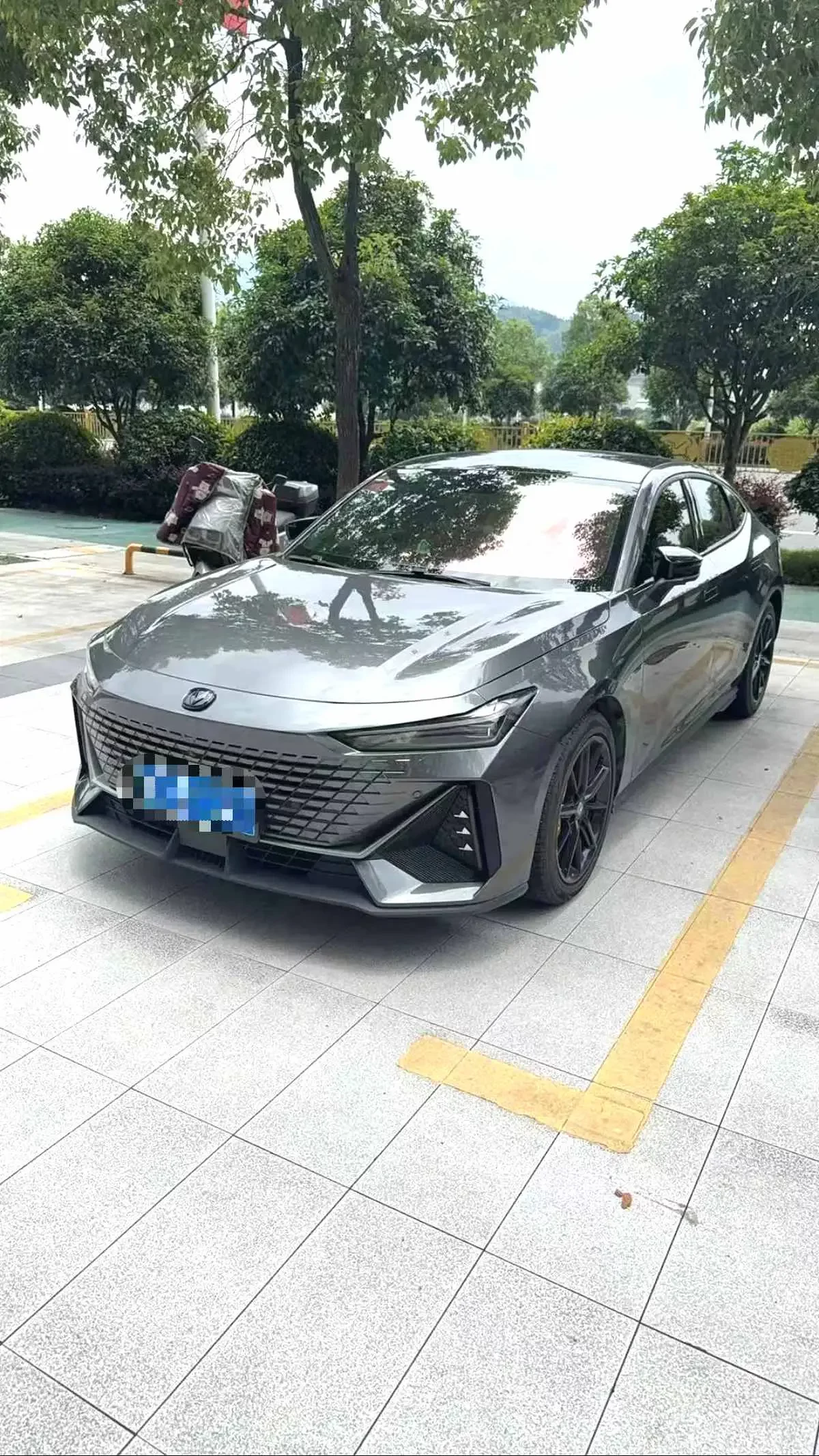 Changan UNI-V  из Китая