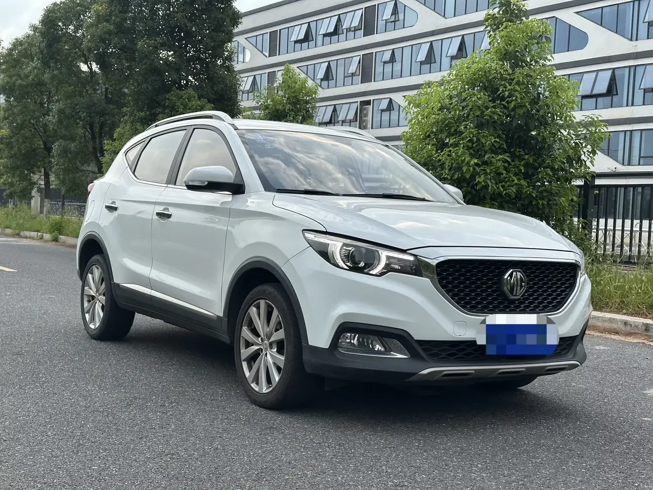 MG ZS