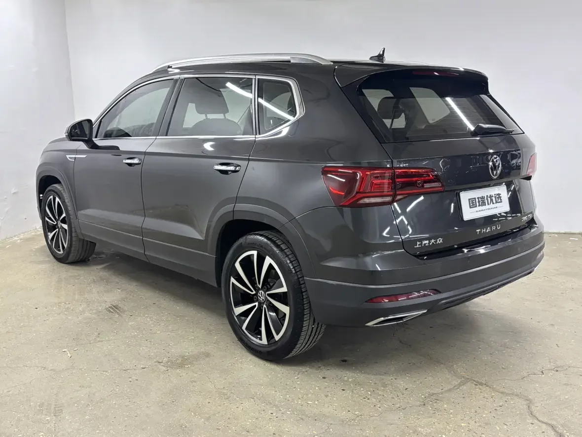 Volkswagen Tharu