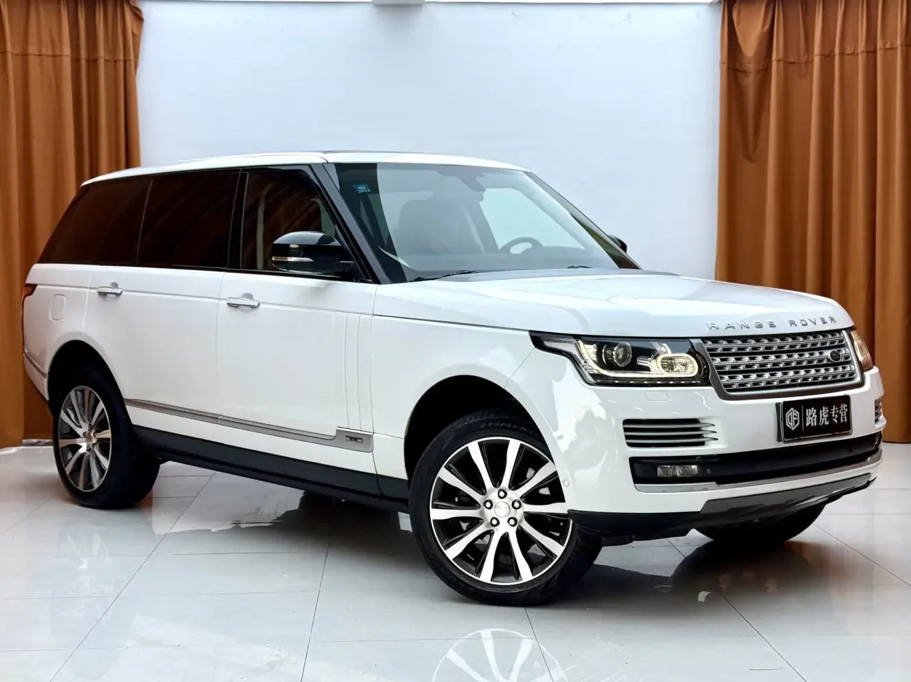 Land Rover range rover