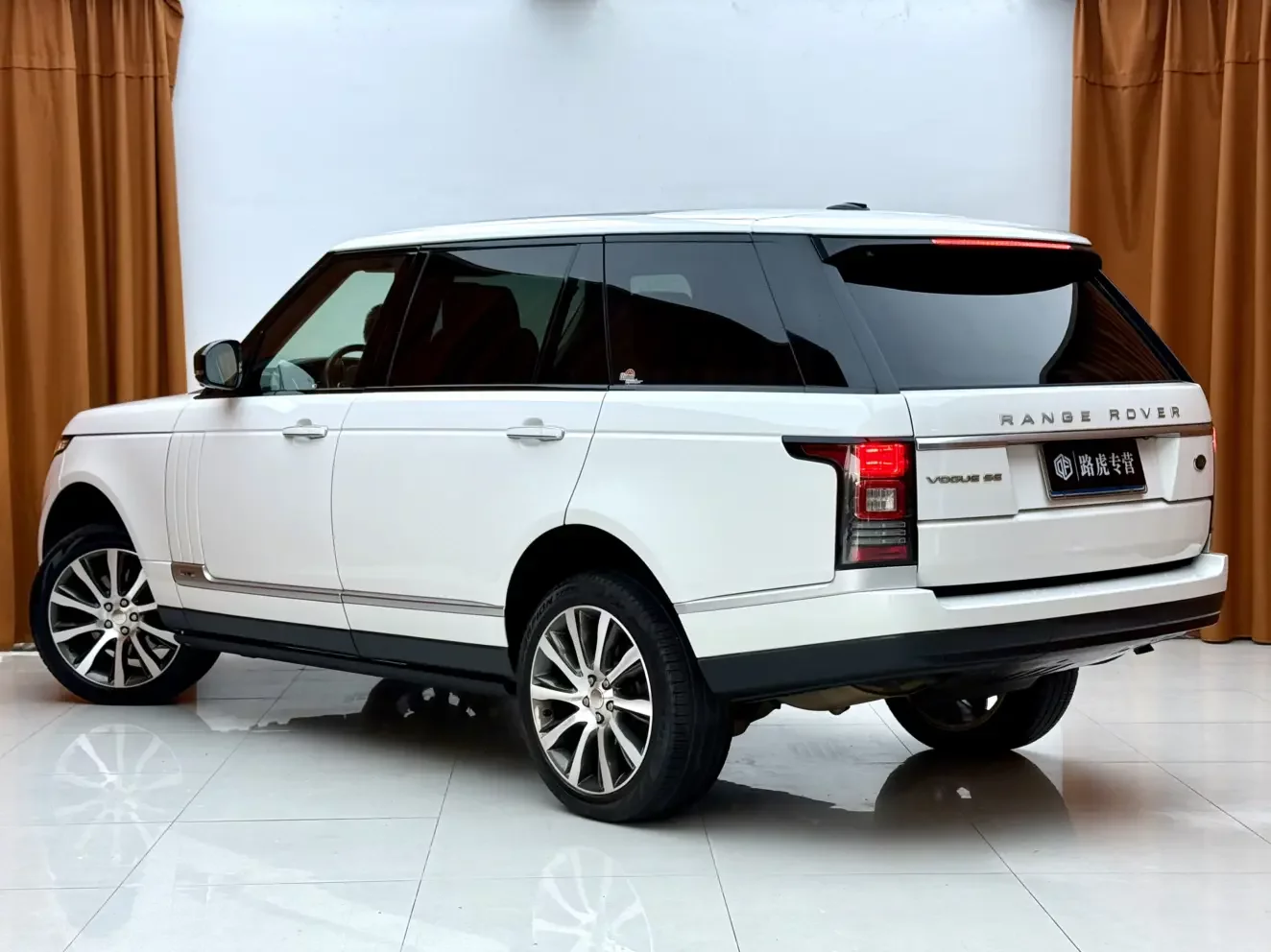Land Rover range rover