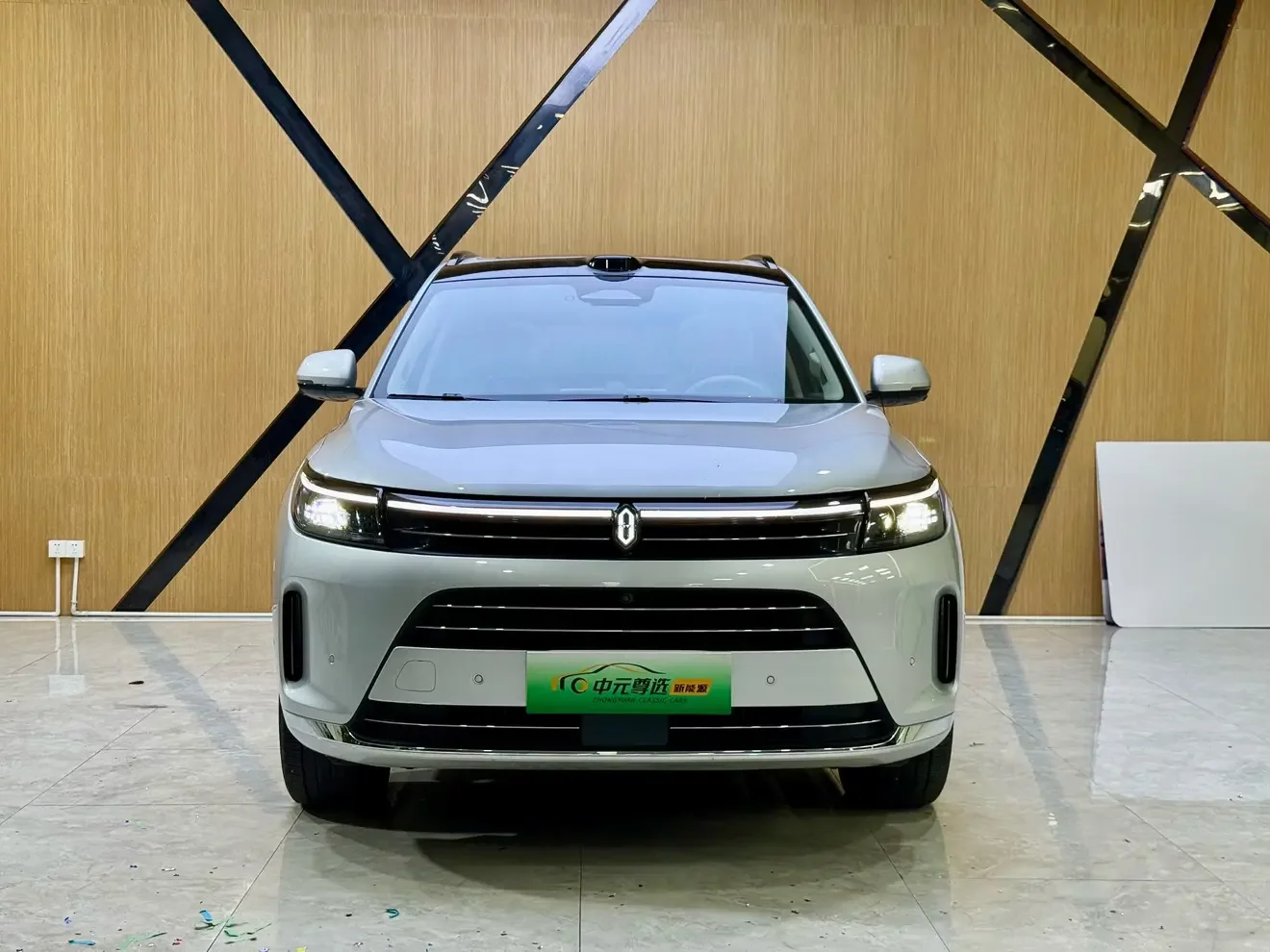 AITO M7