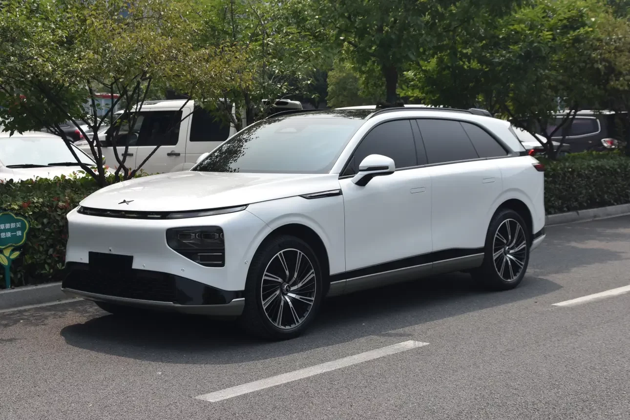 Xpeng G9