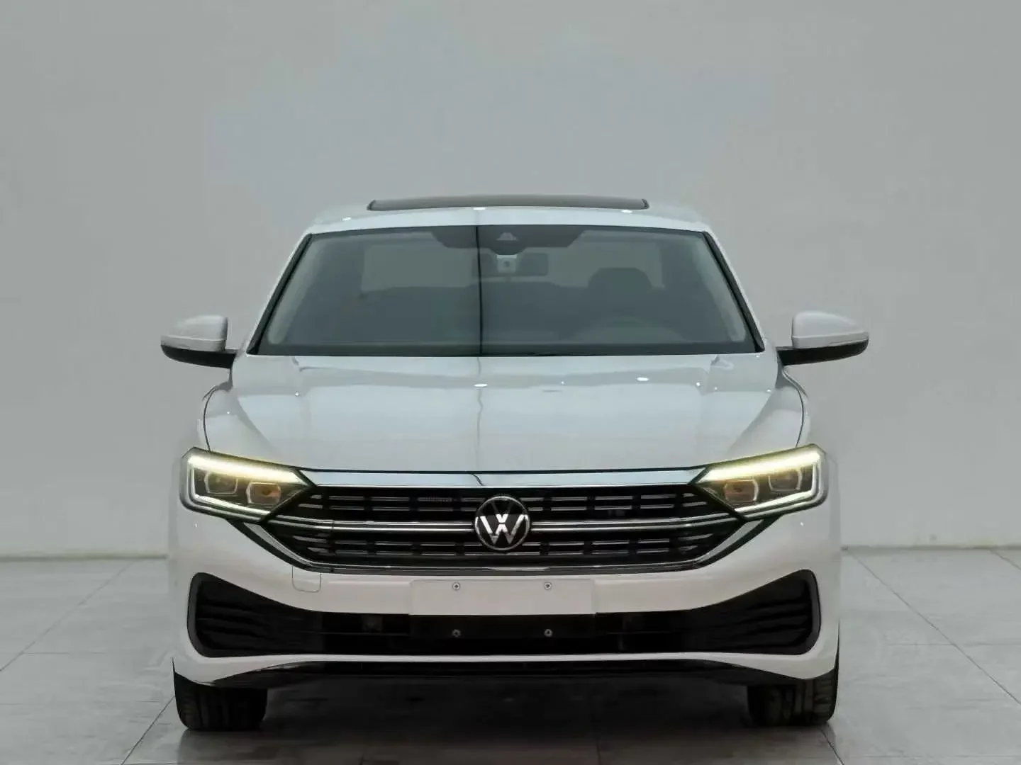 Volkswagen Sagitar