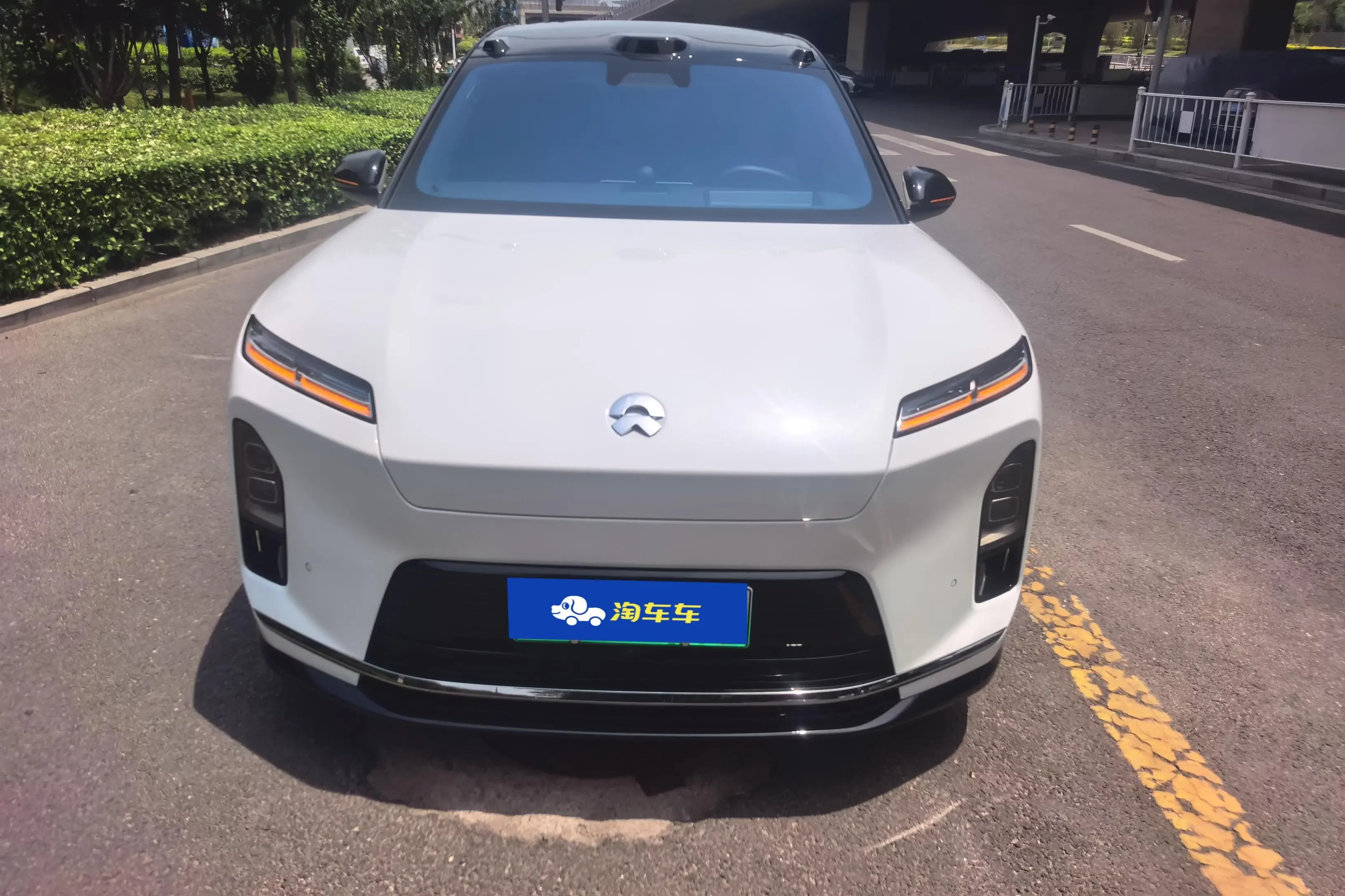 NIO ES8  из Китая