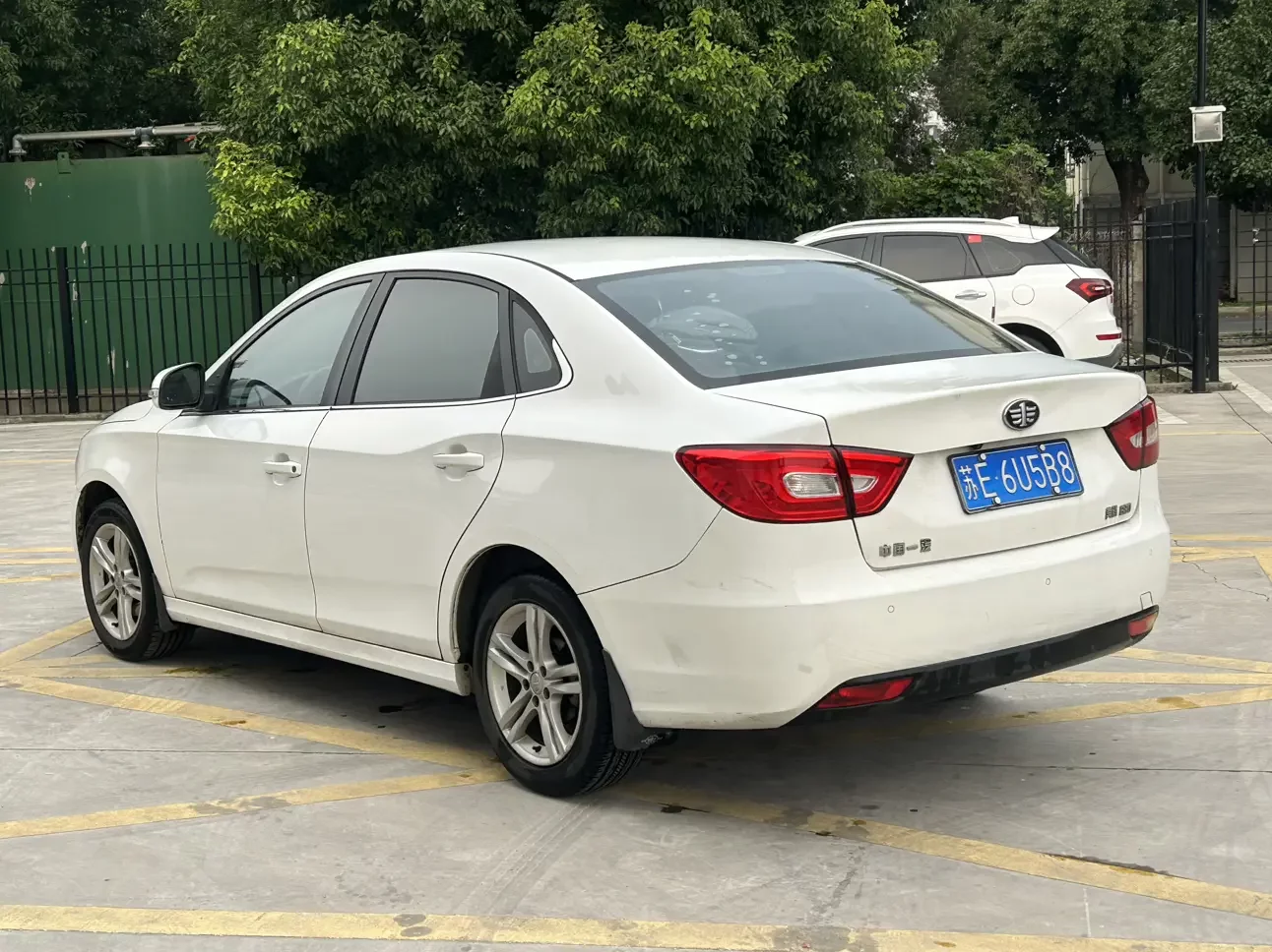 FAW Bestune B30