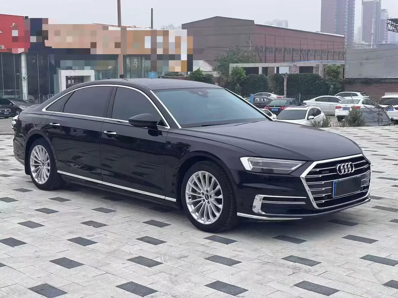 Audi A8