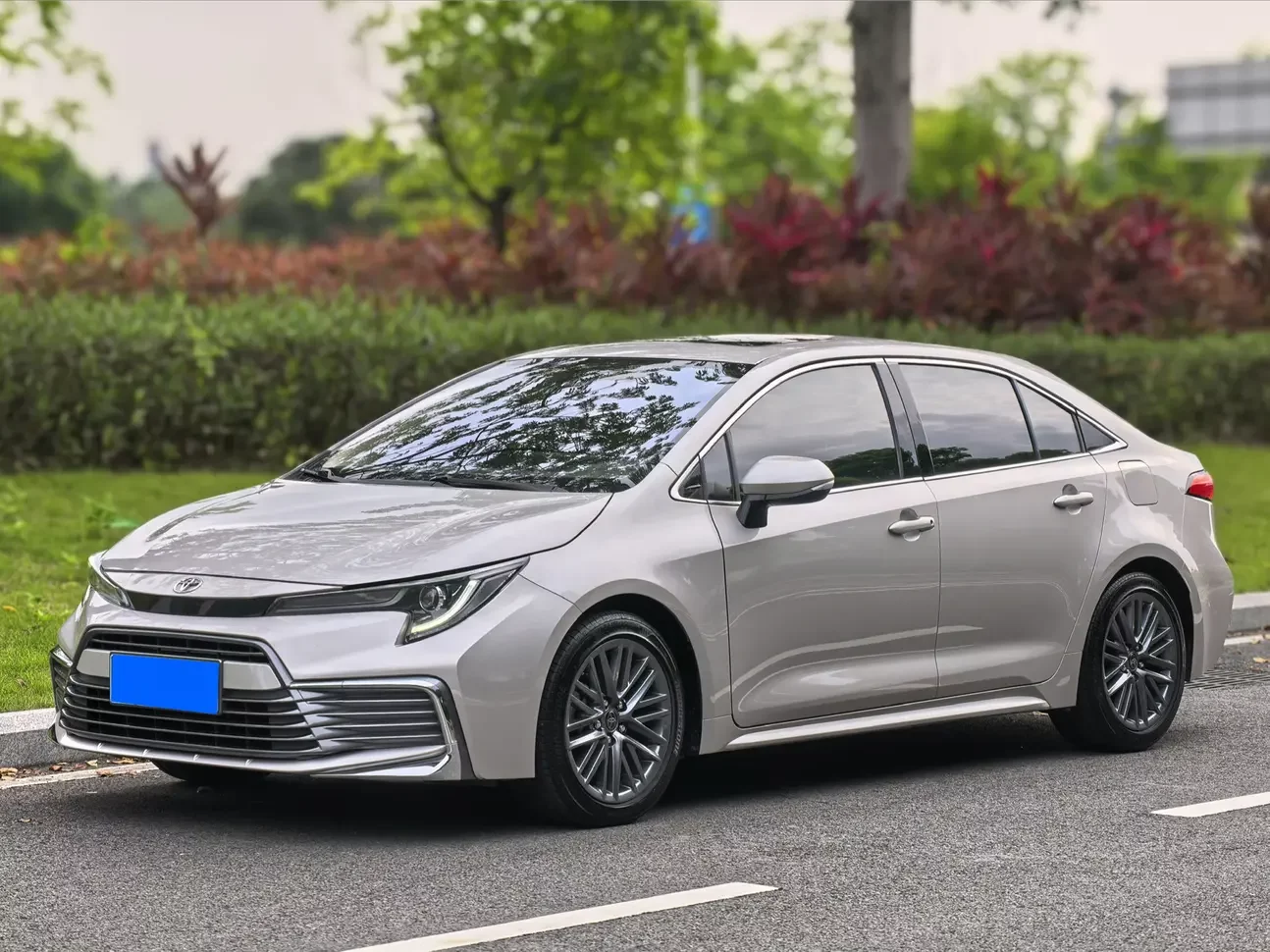 Toyota Levin (Ling Shang)  из Китая