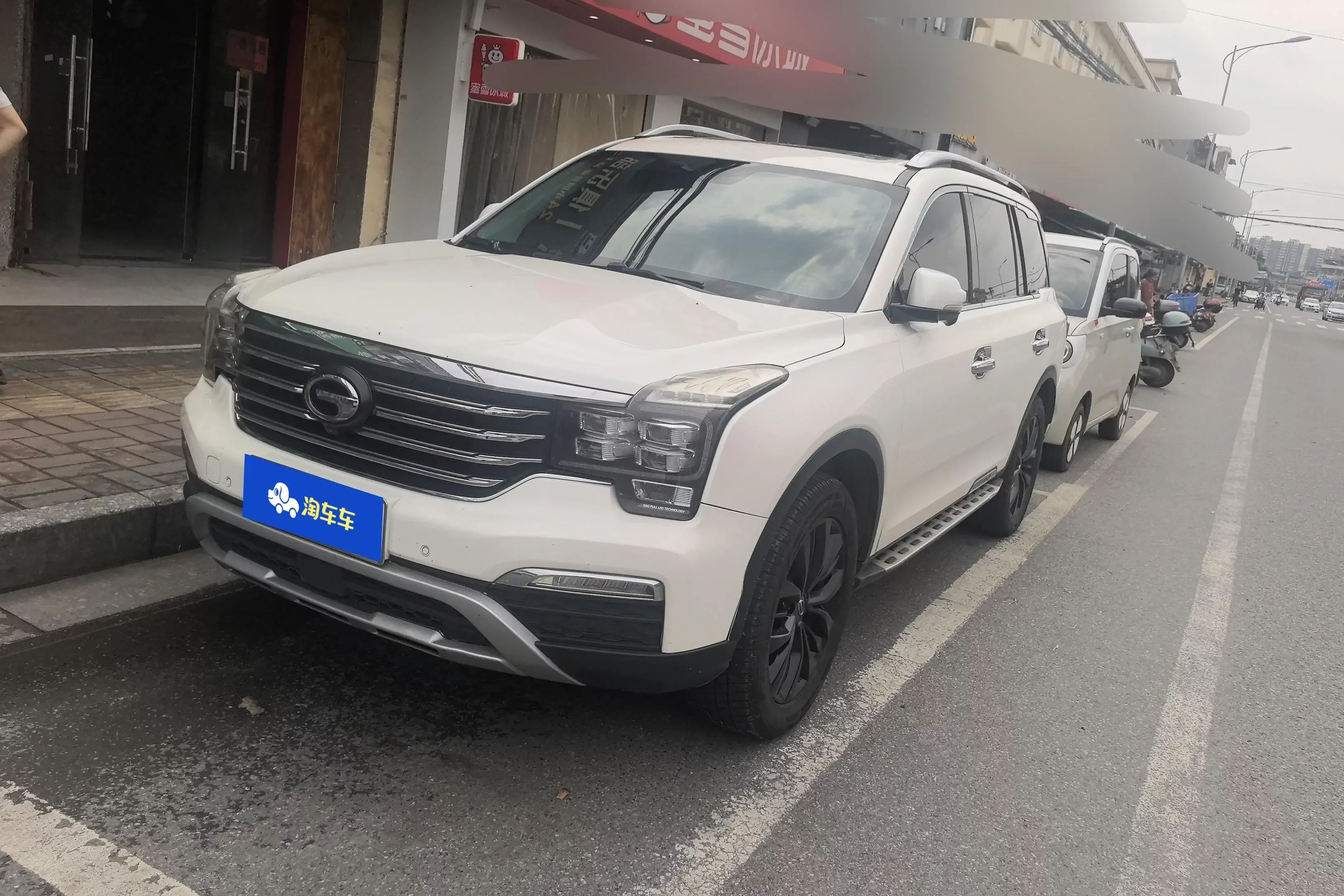 GAC Trumpchi GS8  из Китая