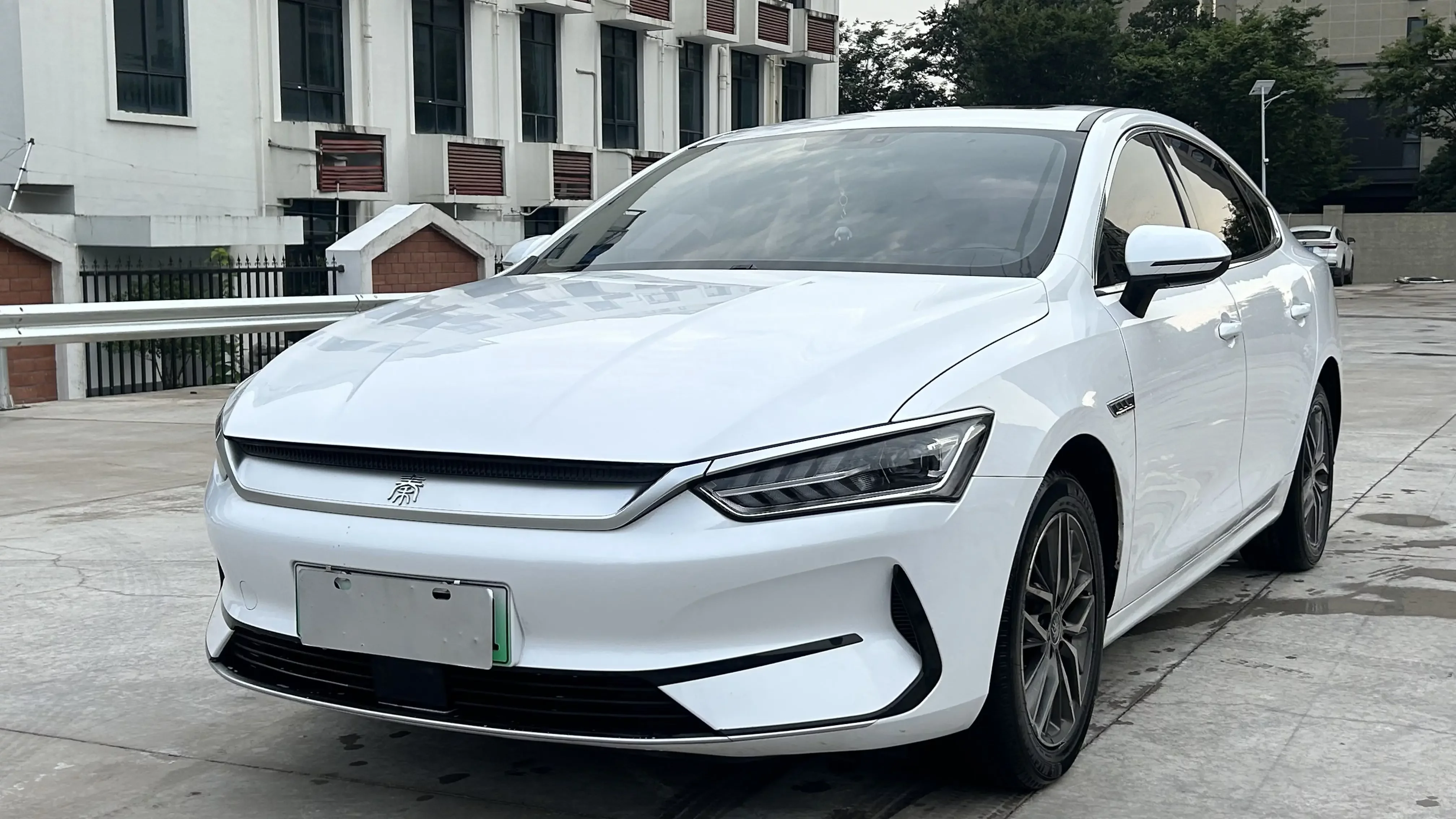 BYD Qin PLUS EV