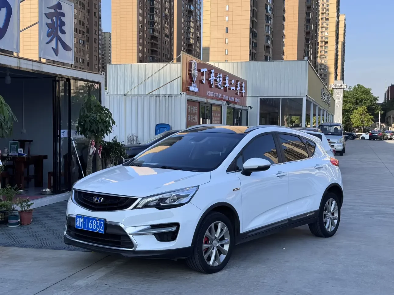 Geely Emgrand GS  из Китая