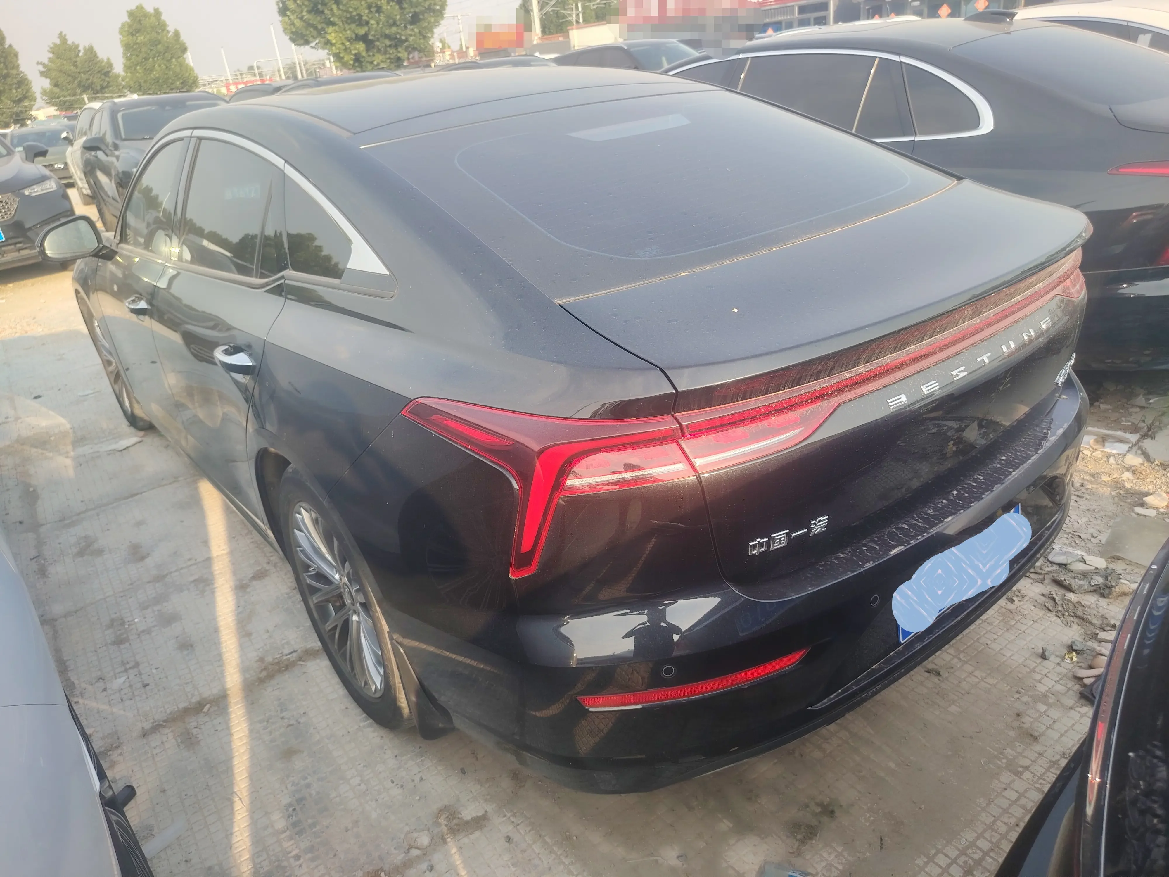 FAW Bestune B70