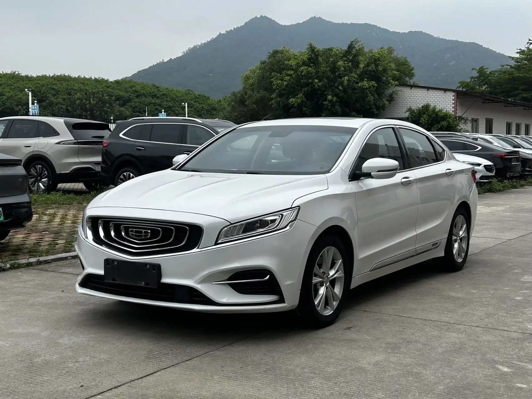 Geely Borui