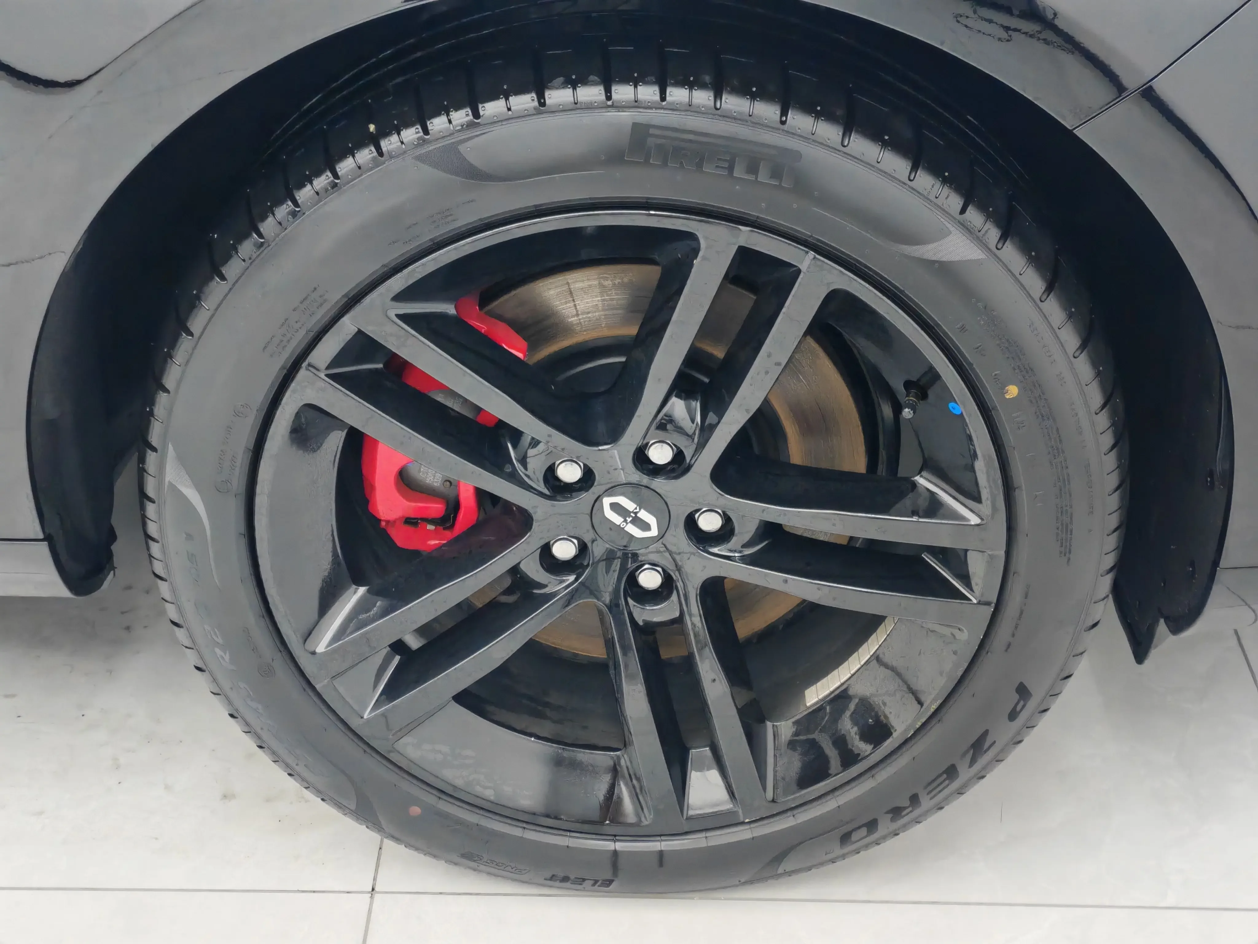 AITO M5