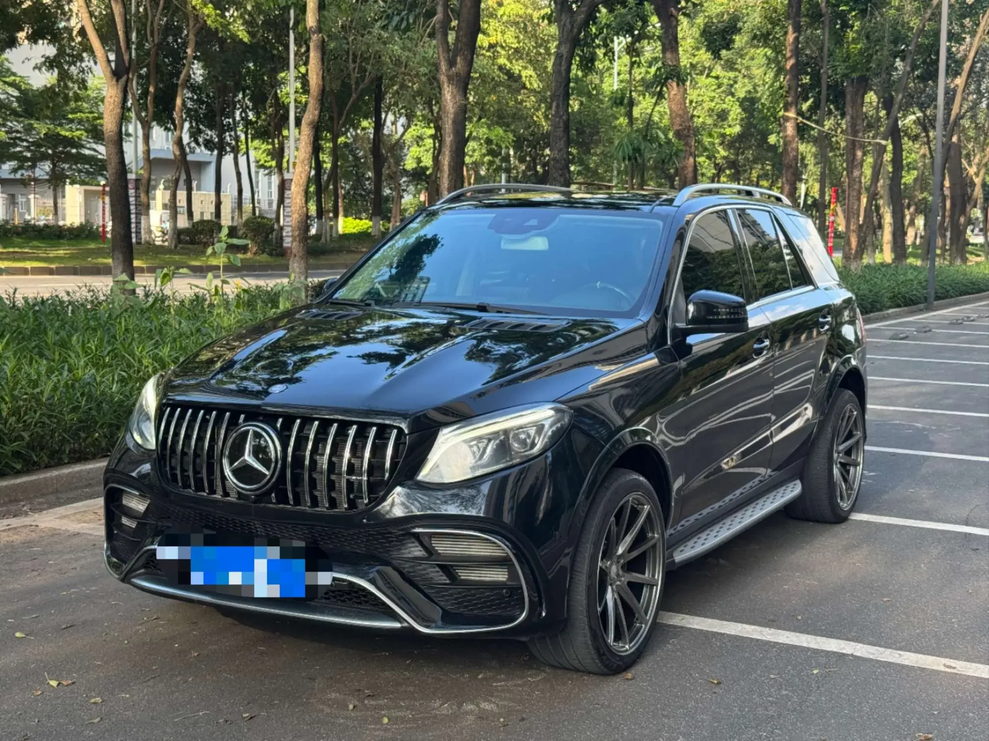 Mercedes-Benz GLE (Imported)
