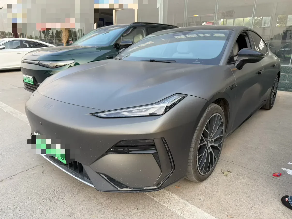 Geely Galaxy E8