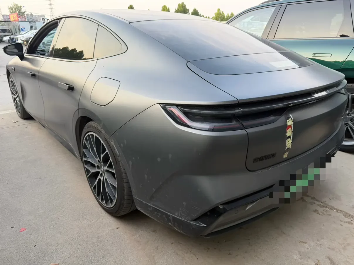 Geely Galaxy E8