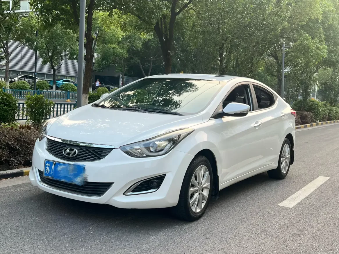 Hyundai Elantra