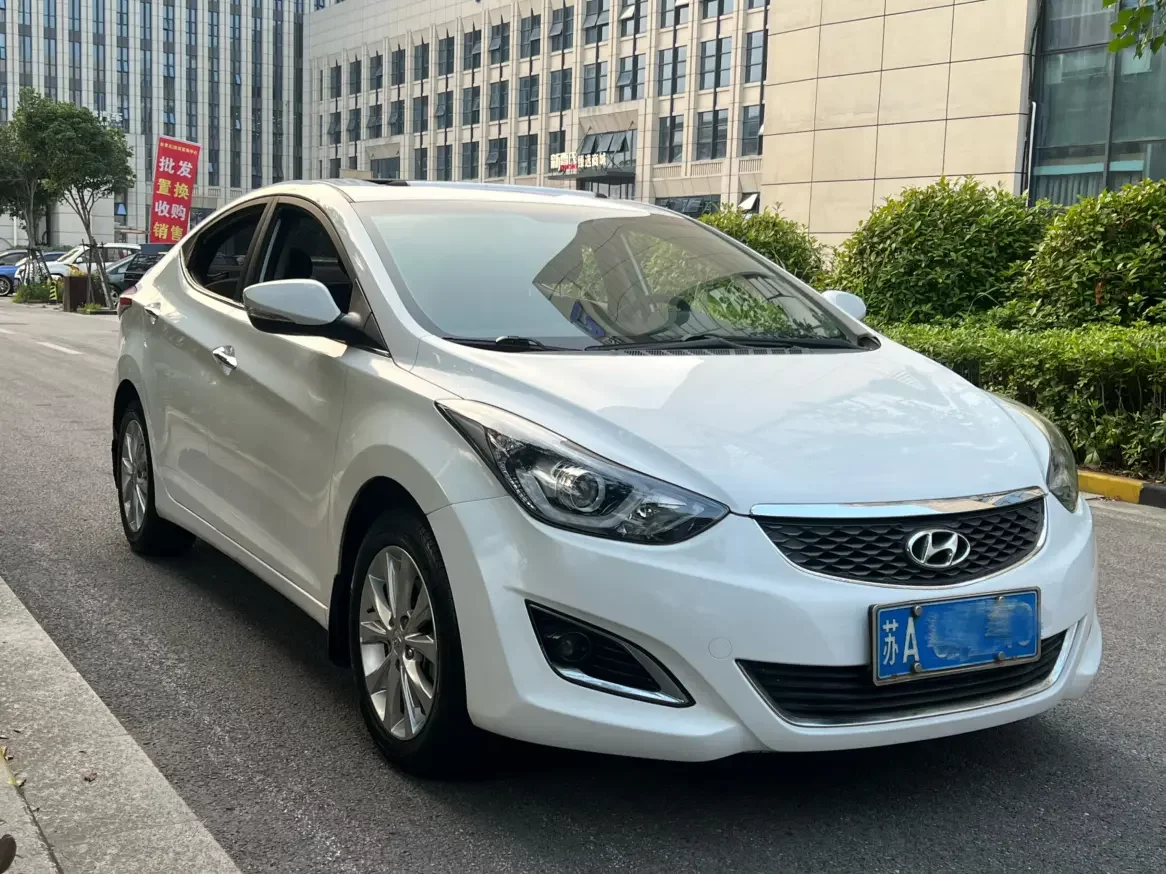 Hyundai Elantra