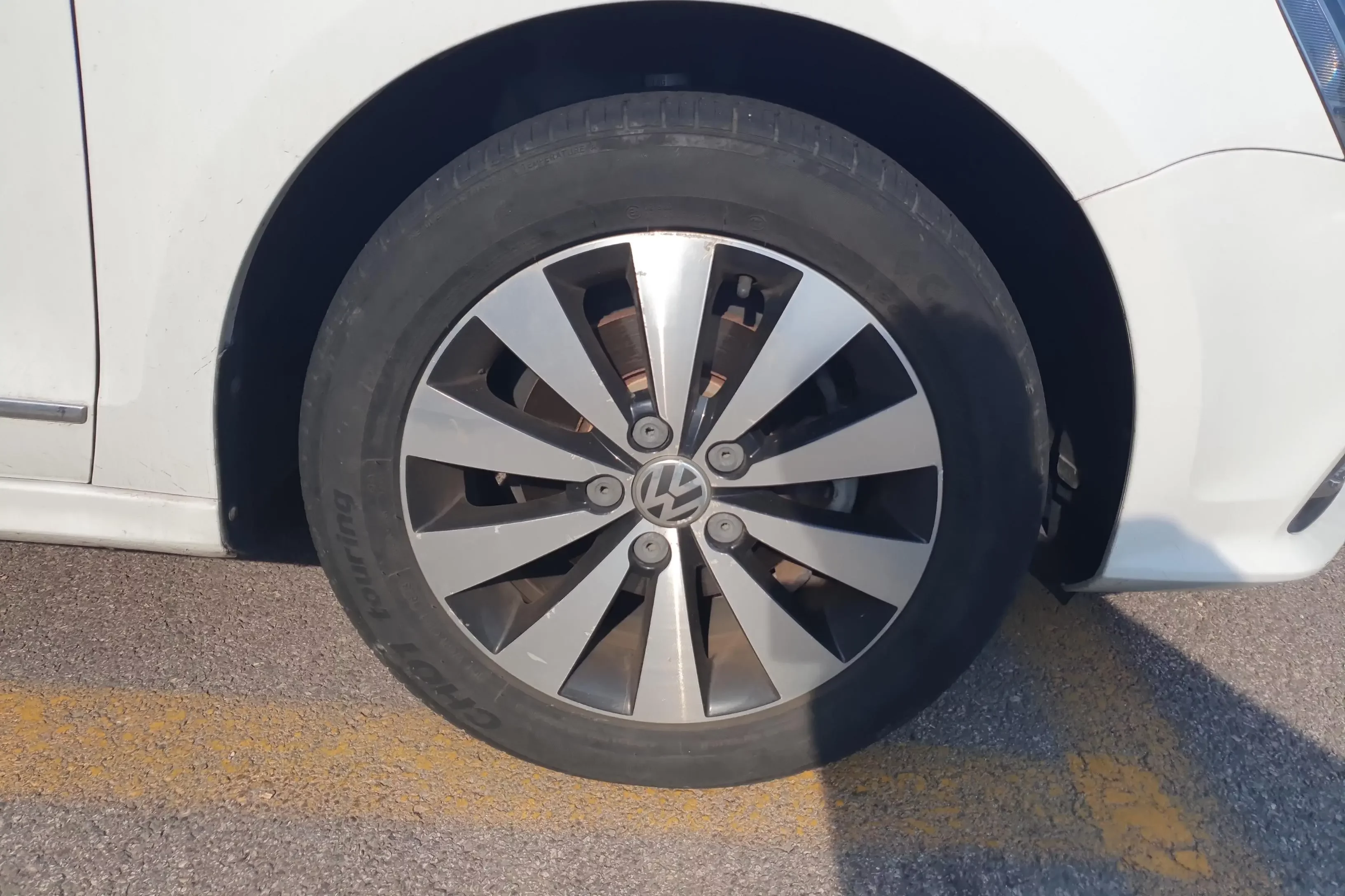 Volkswagen Sagitar