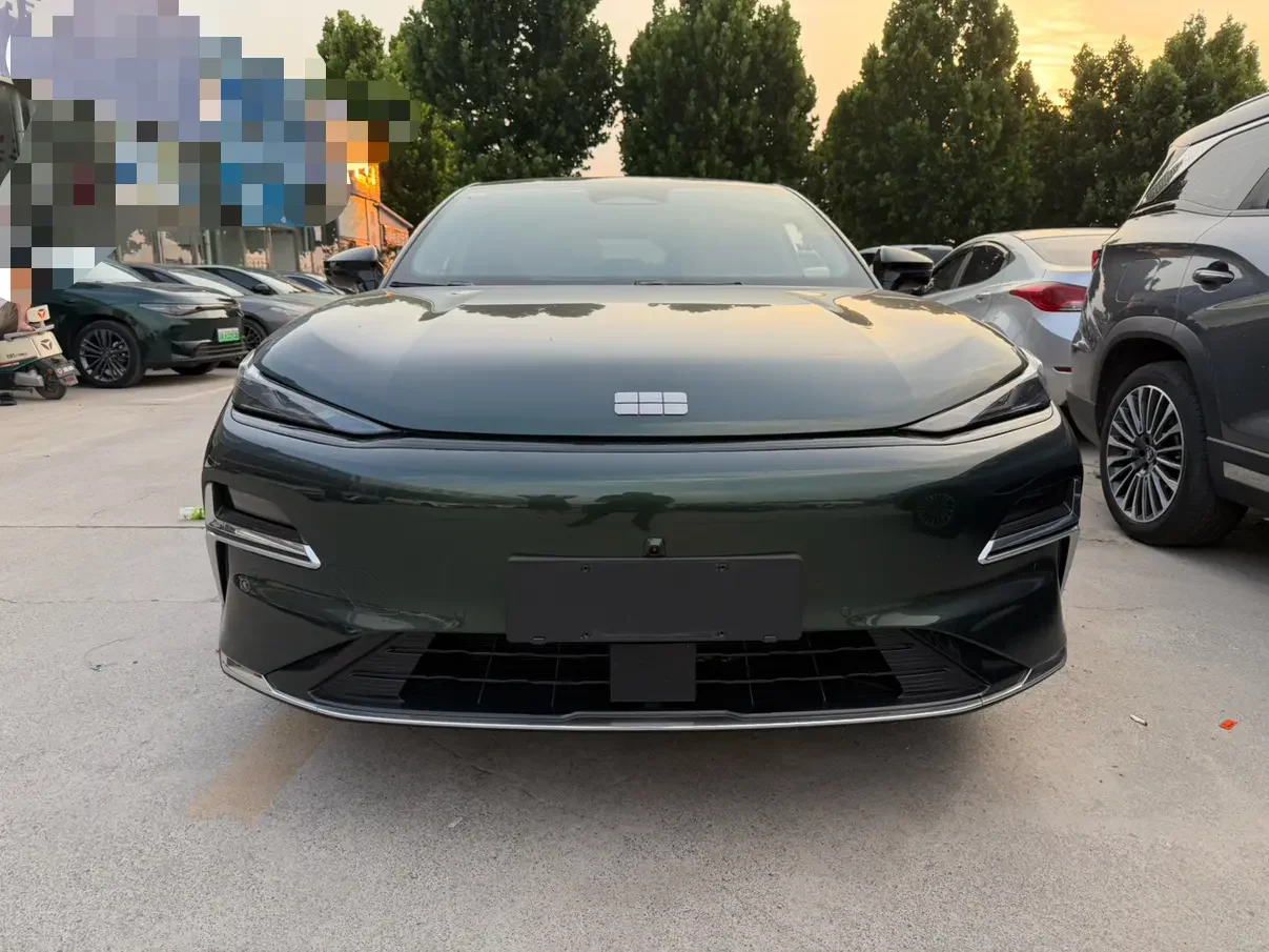 Geely Galaxy Star 8 PHEV