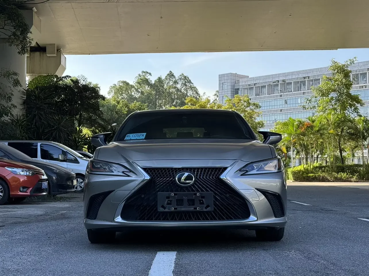 Lexus ES
