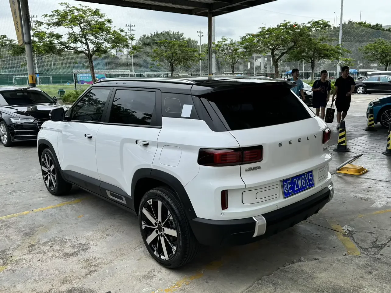 Geely ICON
