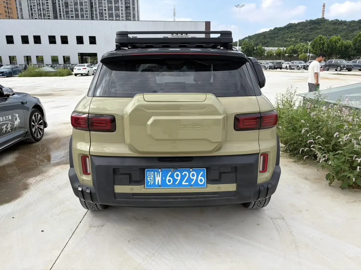 Geely ICON
