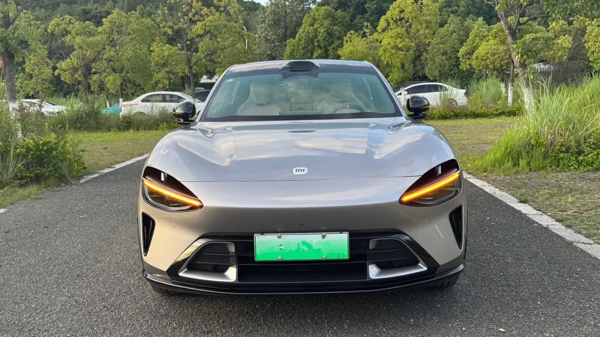 Xiaomi car Xiaomi YU7  из Китая