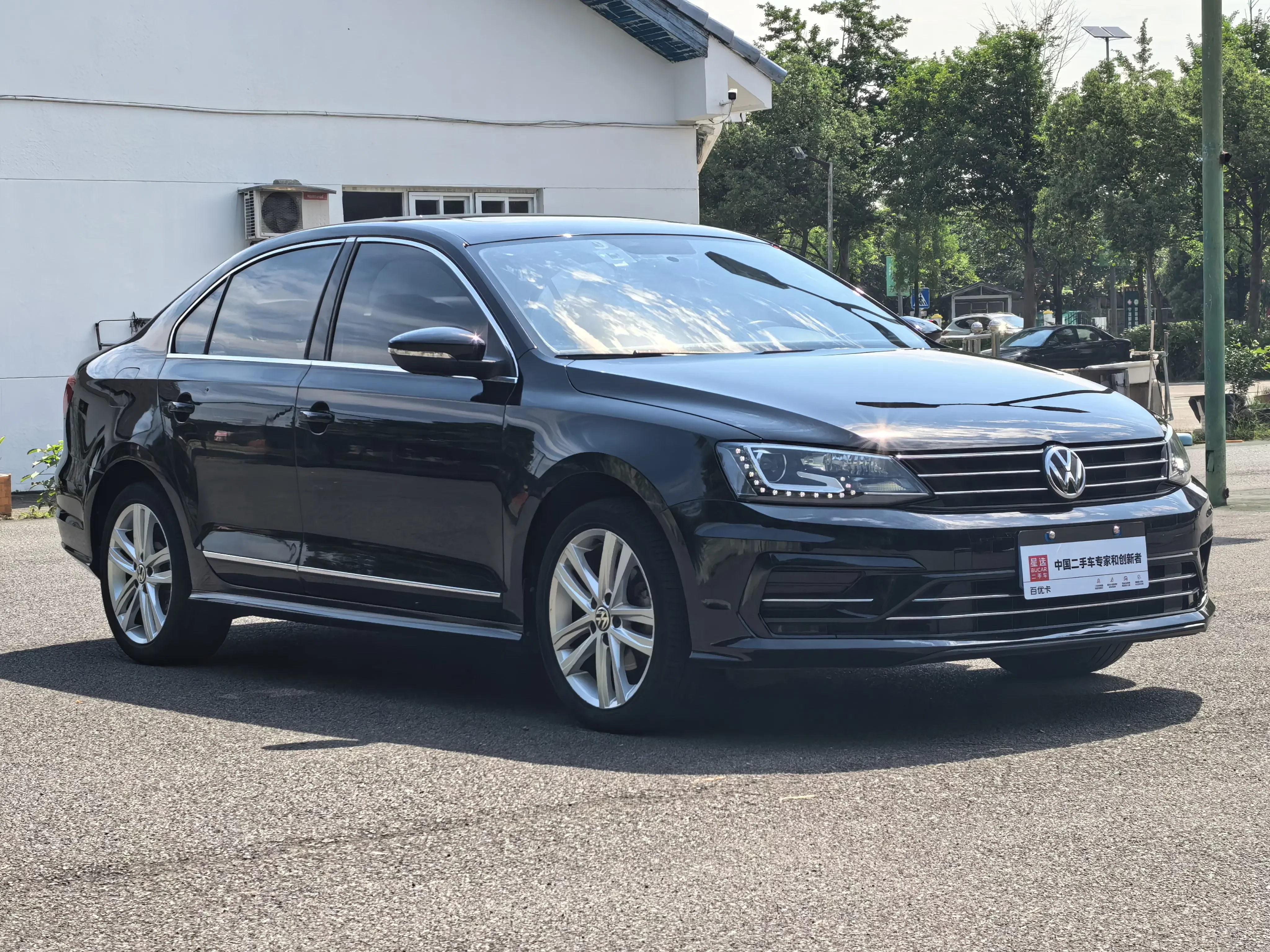 Volkswagen Sagitar
