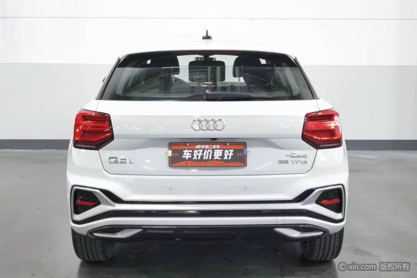 Audi Q2L