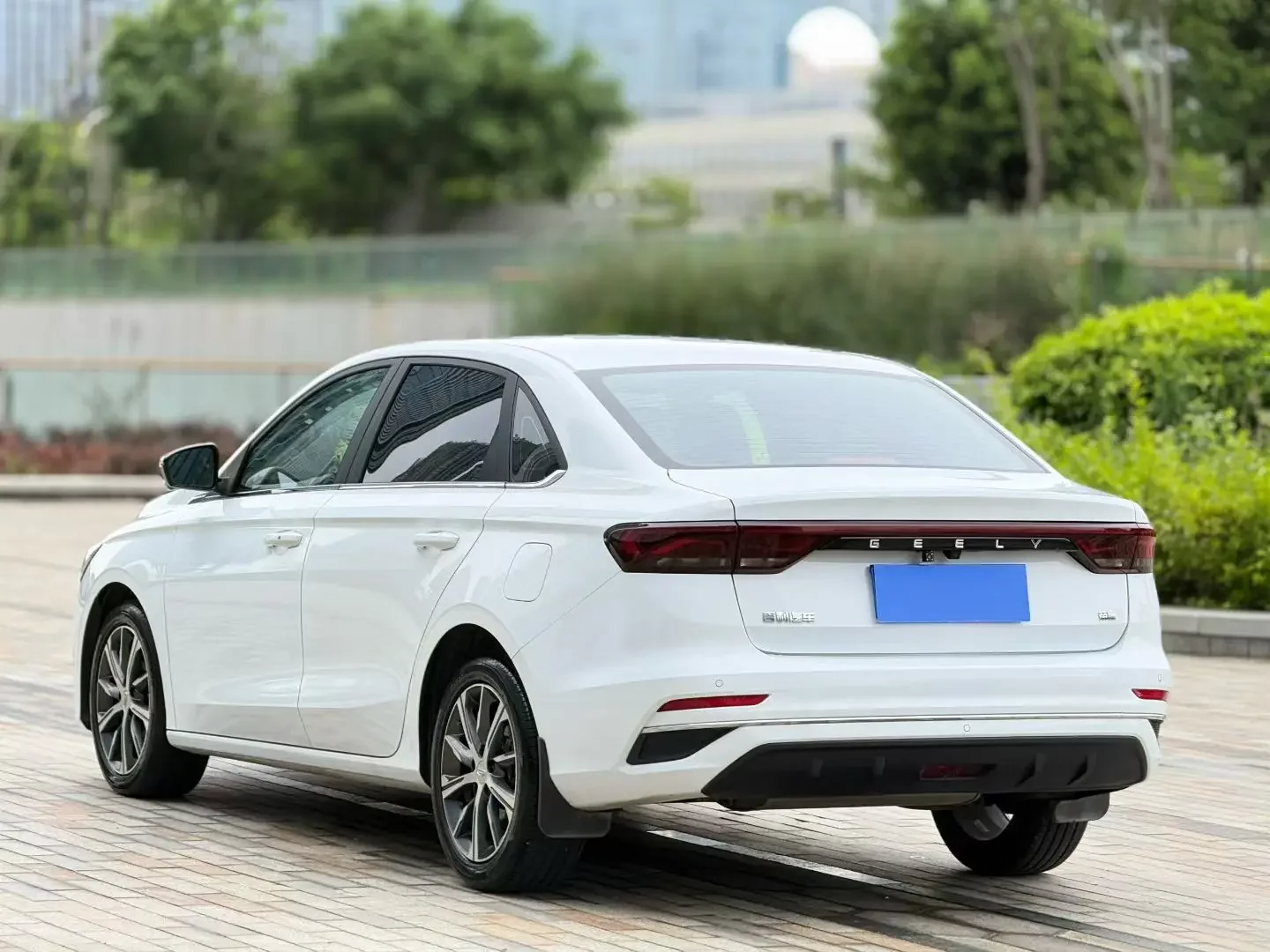 Geely emgrand