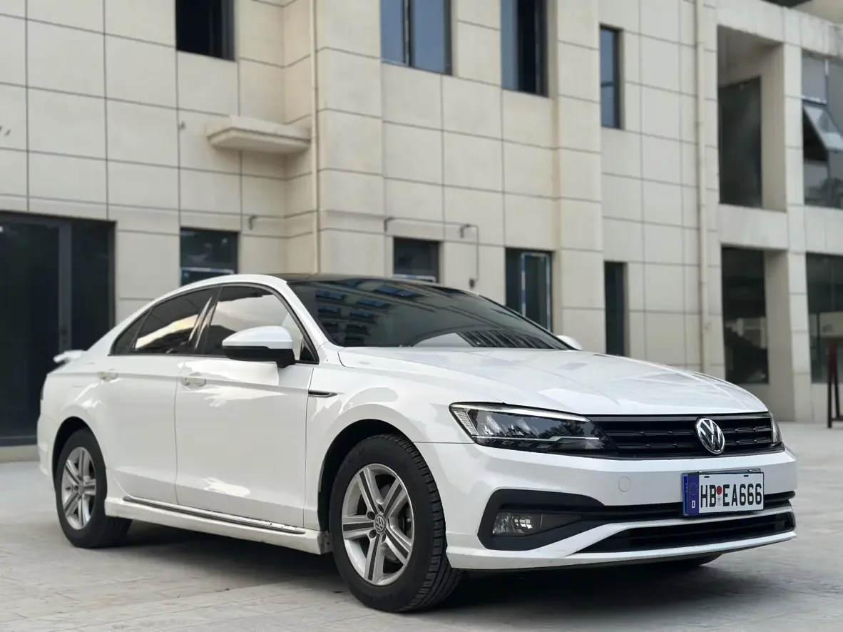 Volkswagen Lamando
