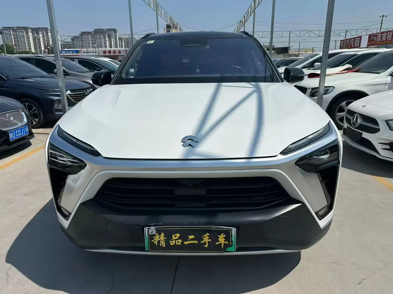 NIO ES8
