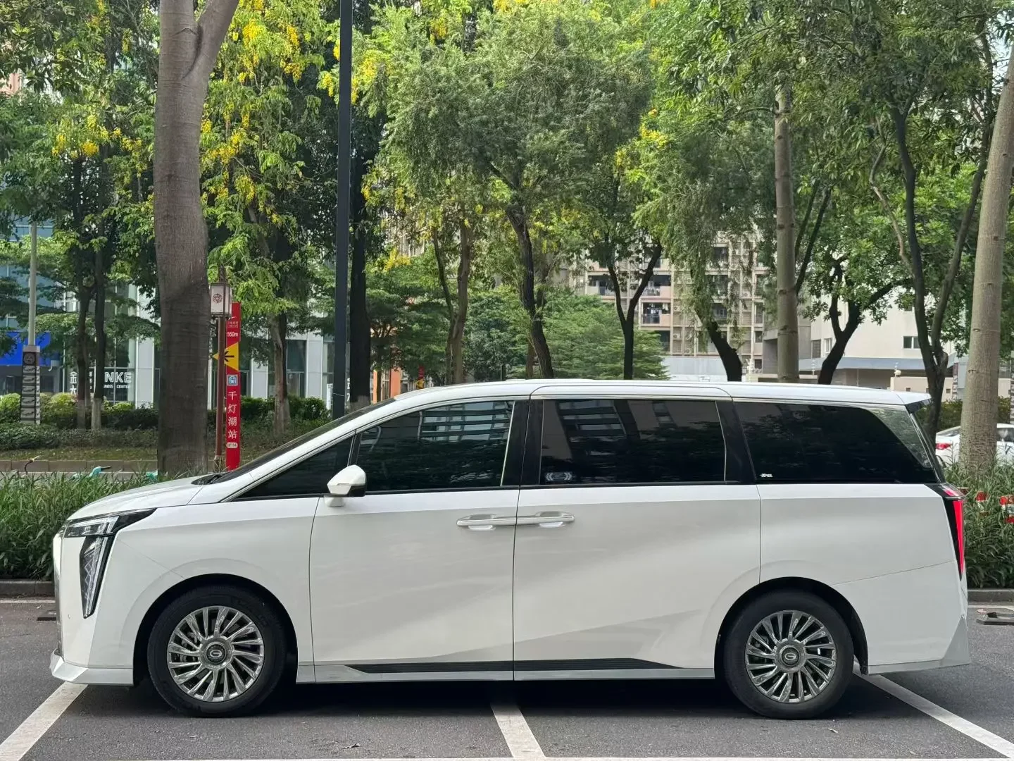 GAC Trumpchi M8