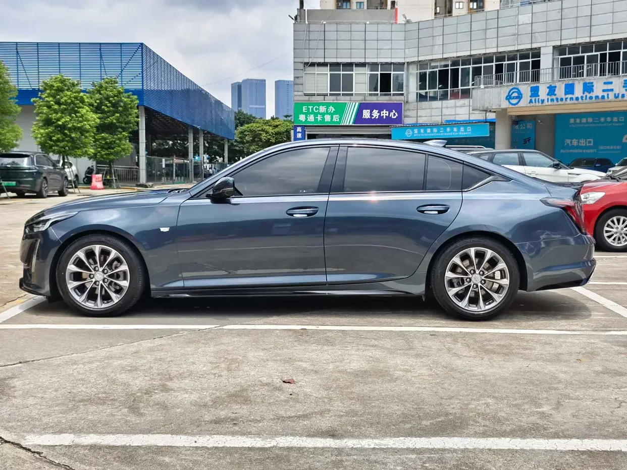 Cadillac CT5
