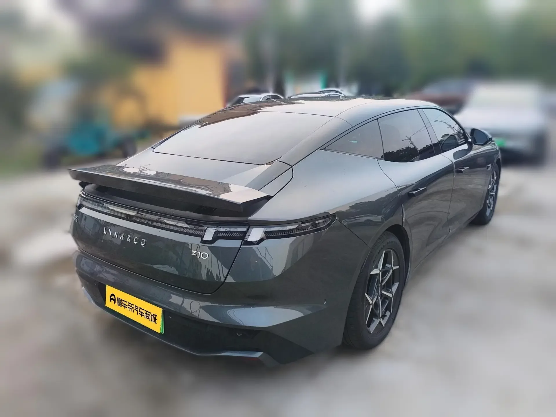 Lynk & Co Z10