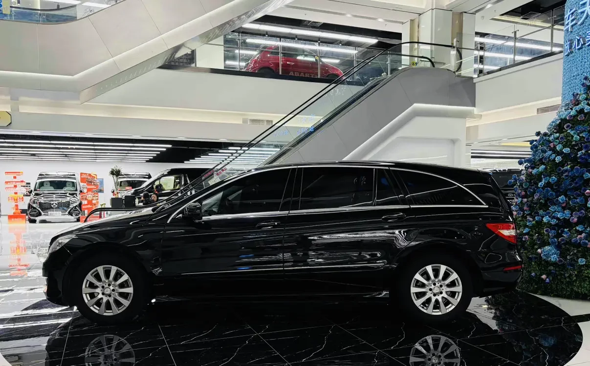 Mercedes-Benz R-Class