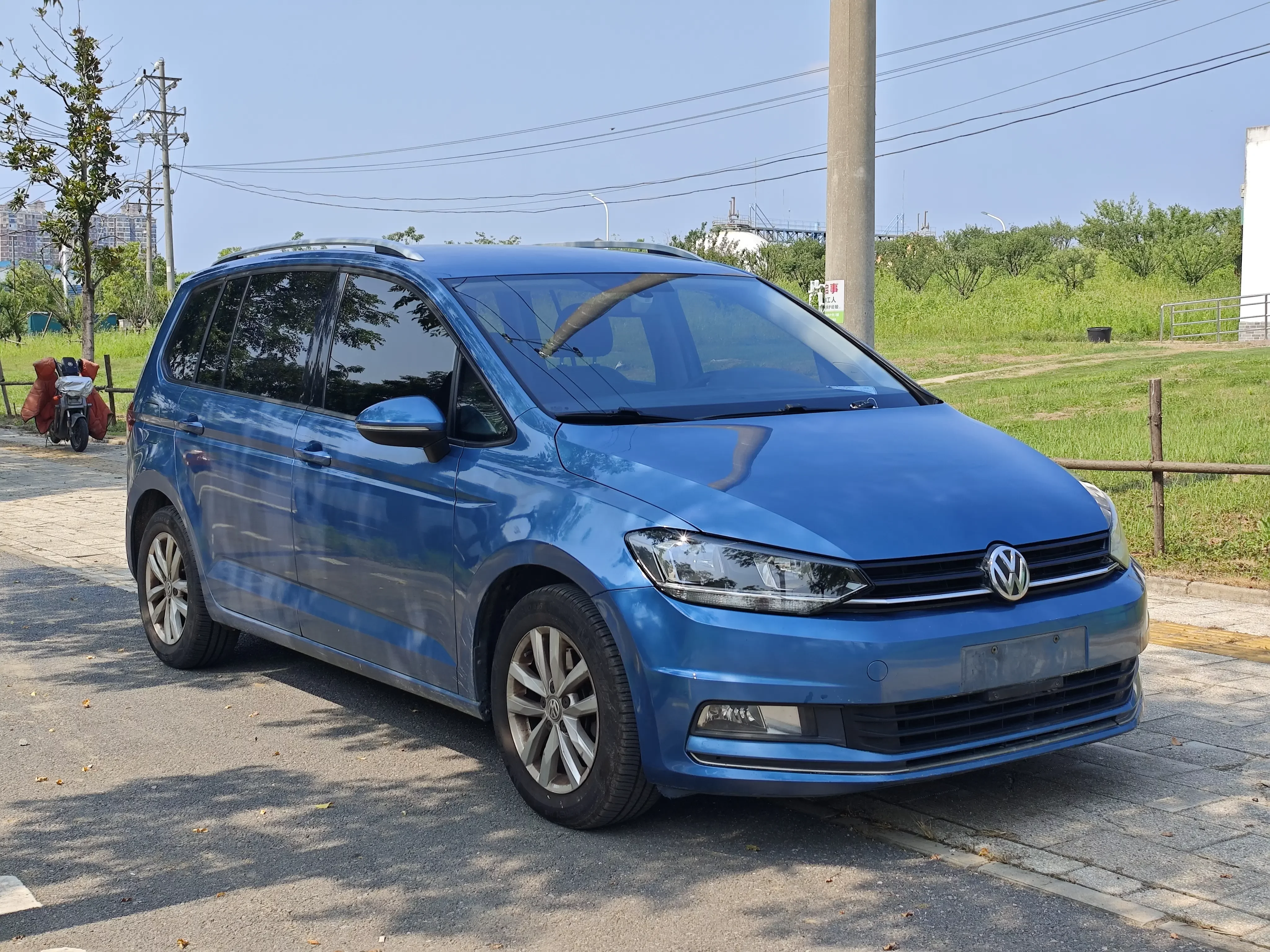 Volkswagen Touran L