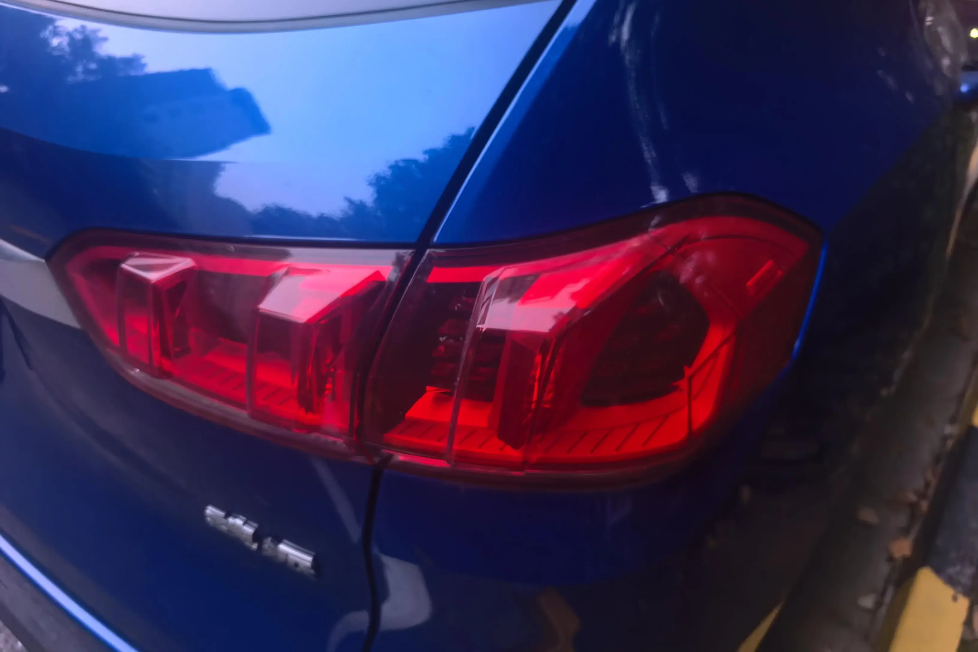 Wey Wei brand VV5