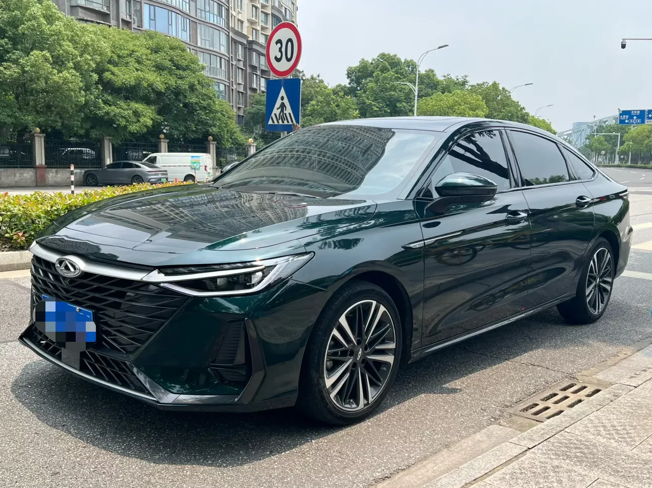 Chery Arrizo 8