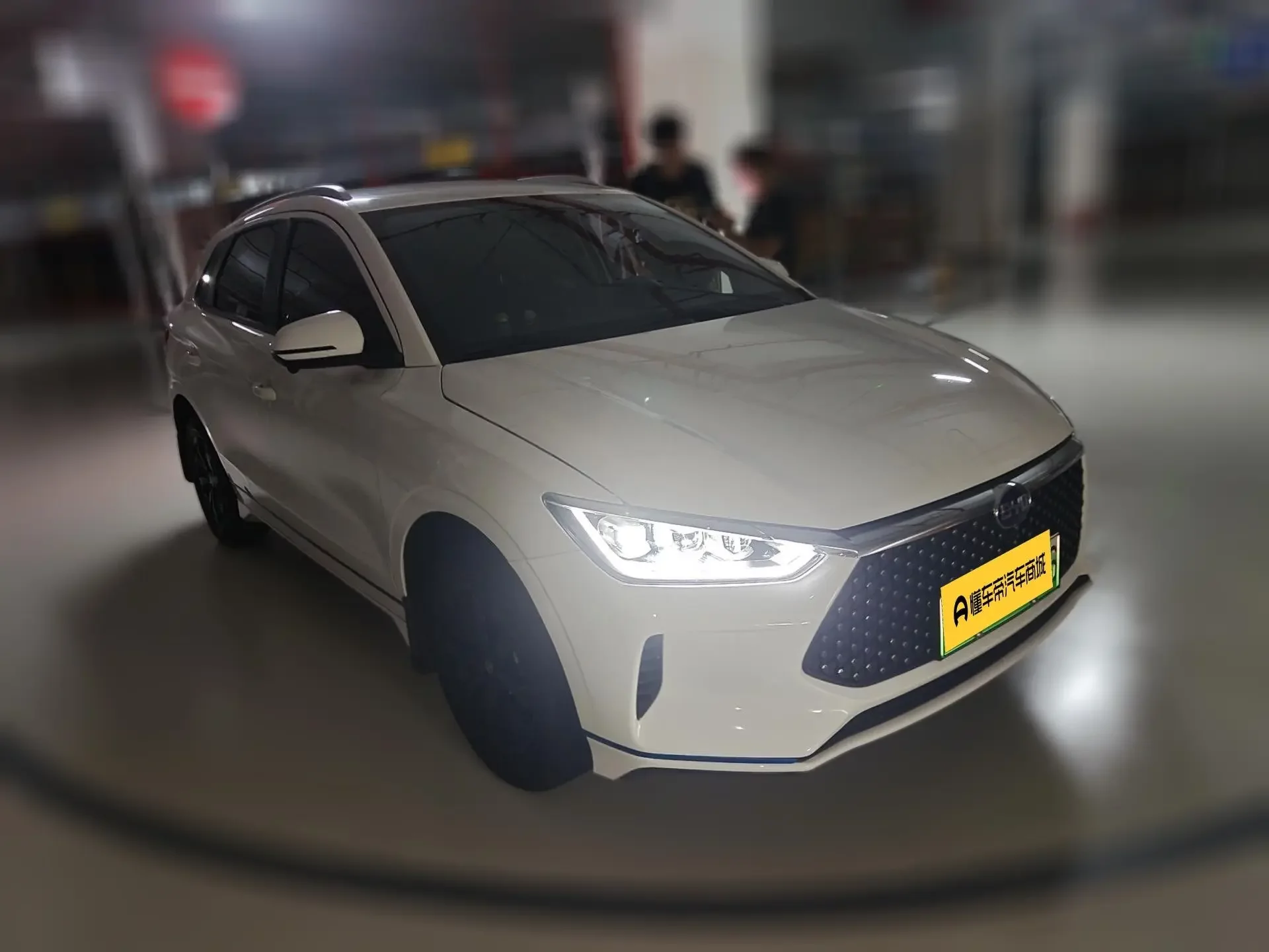 BYD e2