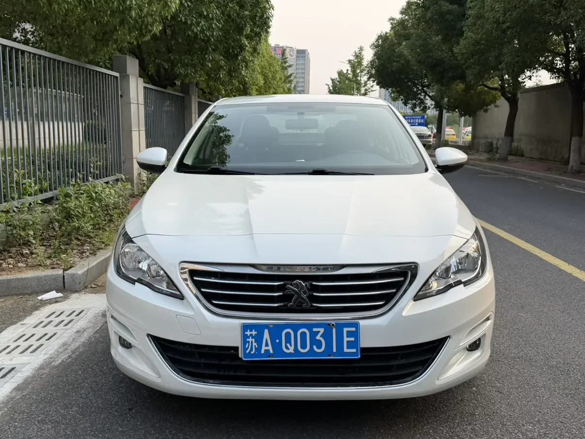 Peugeot 408