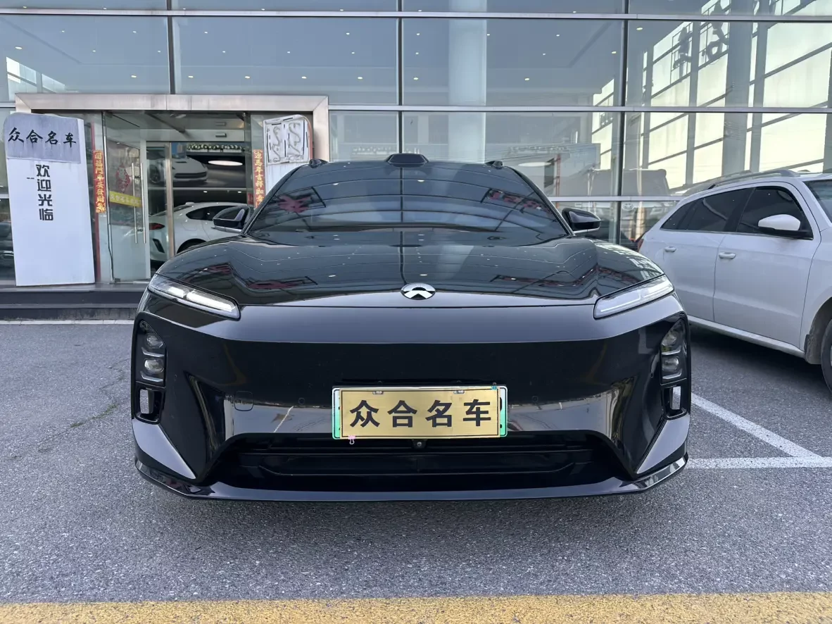 NIO ET5T  из Китая