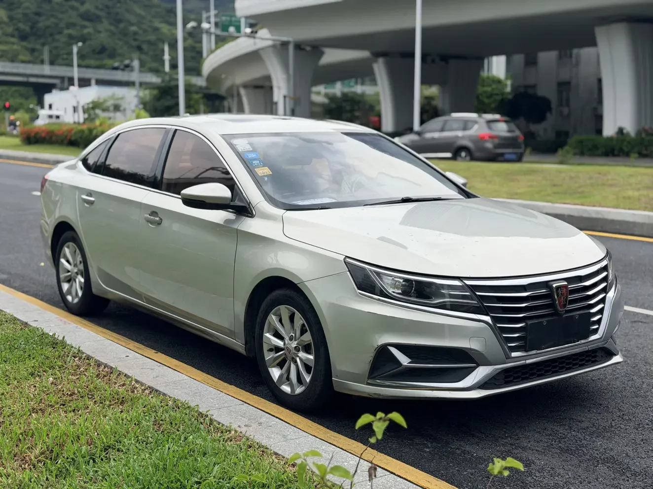 Roewe ei6