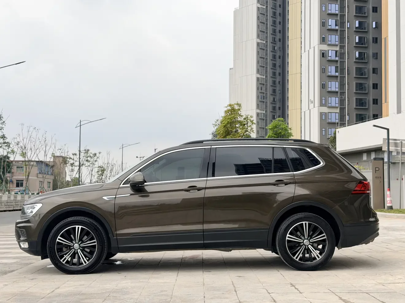 Volkswagen Tiguan L