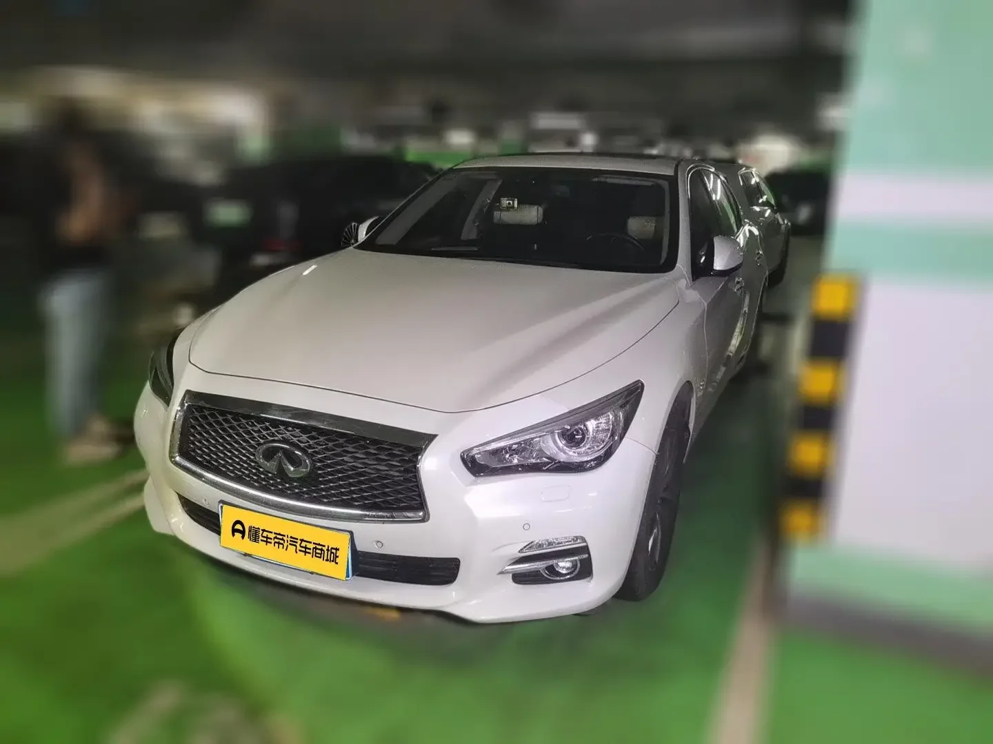Infiniti Q50L